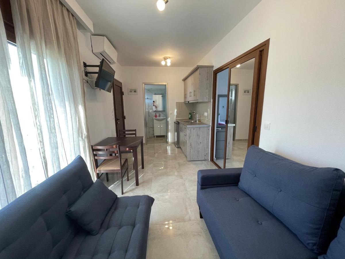 Theano Studios Paralia Sikias Kültér fotó