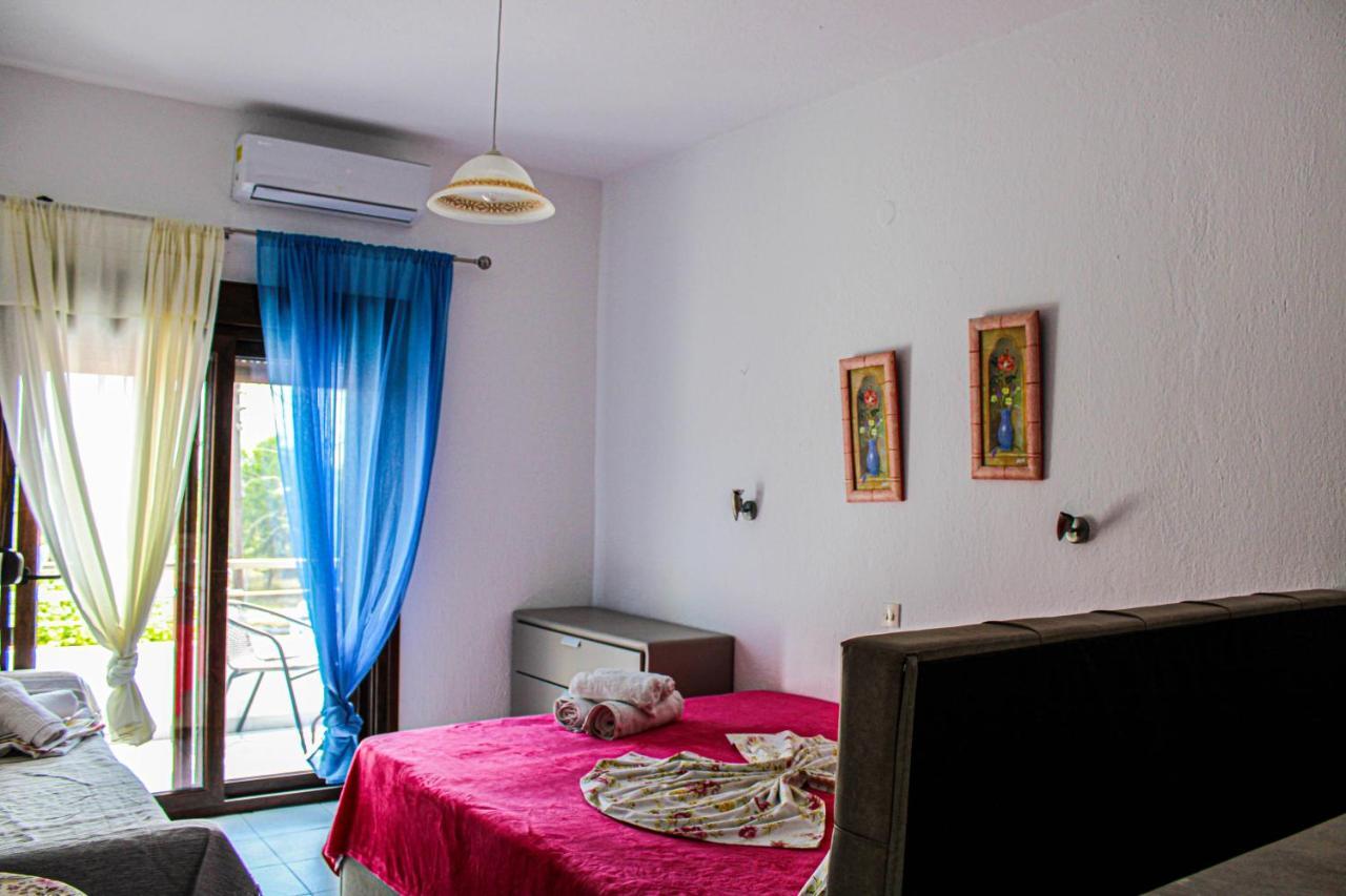 Theano Studios Paralia Sikias Kültér fotó
